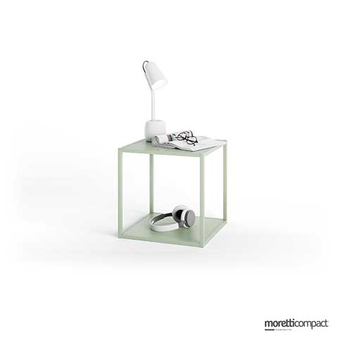 Cage con piani laccati