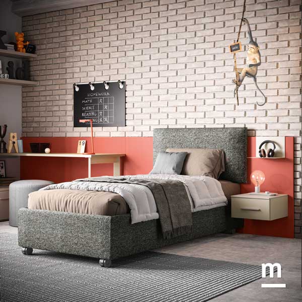 Sommier imbottito su pannellatura a muro Sommier imbottito su pannellatura a muro