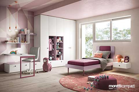 Cameretta con armadio battente e letto laccato