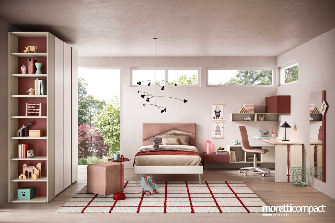 Cameretta con armadio battente, letto semi imbottito e zona studio