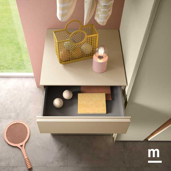 Comò con maniglie Gola