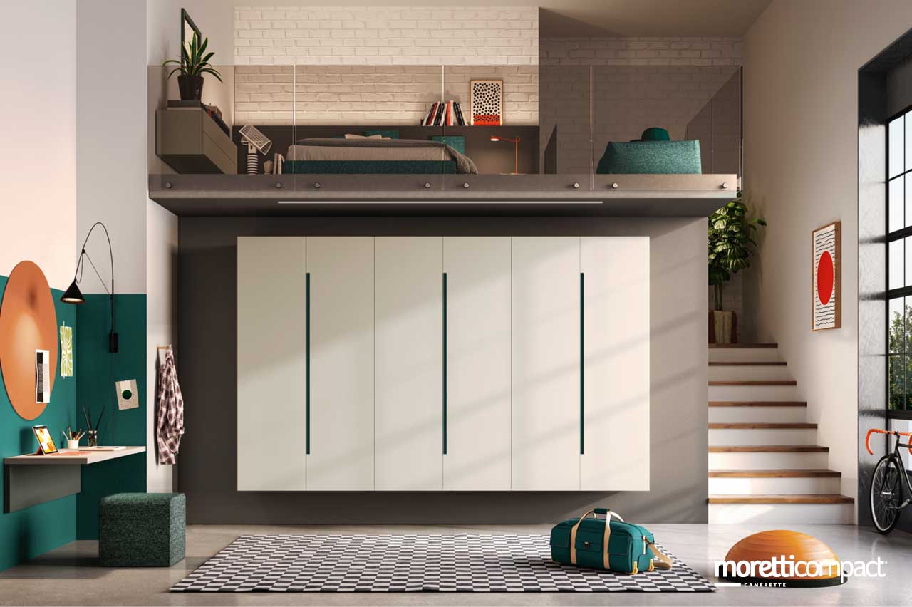 Camera a soppalco con armadio sospeso Camera a soppalco con armadio sospeso